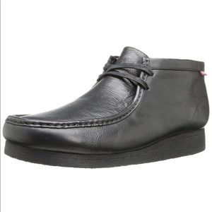 Clarks Stinson Hi Leather Chukka Boot